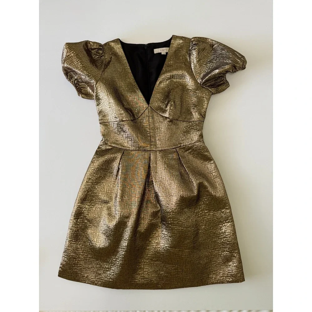 LOFT Metallic Jacquard V-Neck Puff Sleeve Mini Flare Dress Women's Size 2 Gold‎